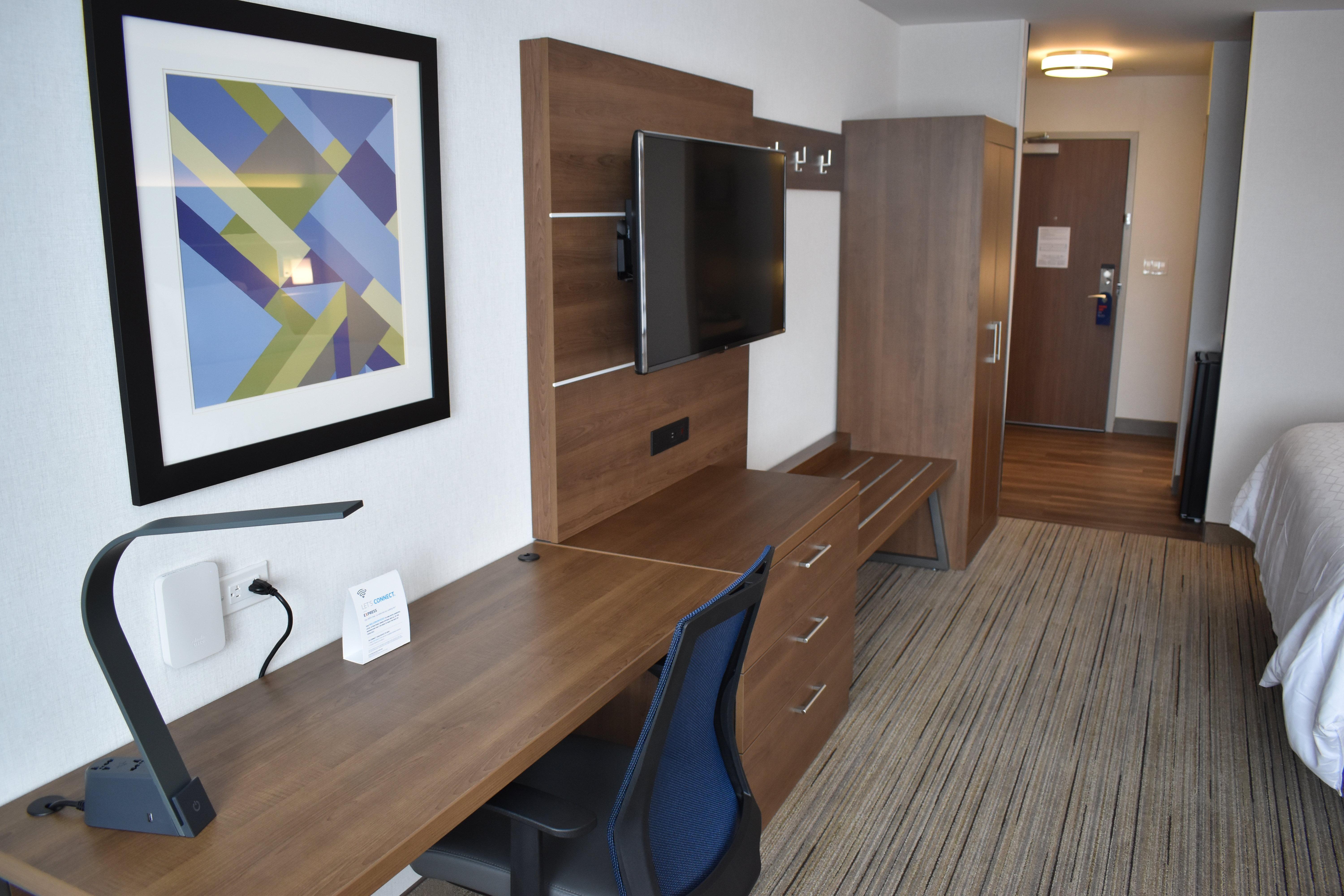 Holiday Inn Express & Suites - Boston South - Randolph By Ihg Buitenkant foto