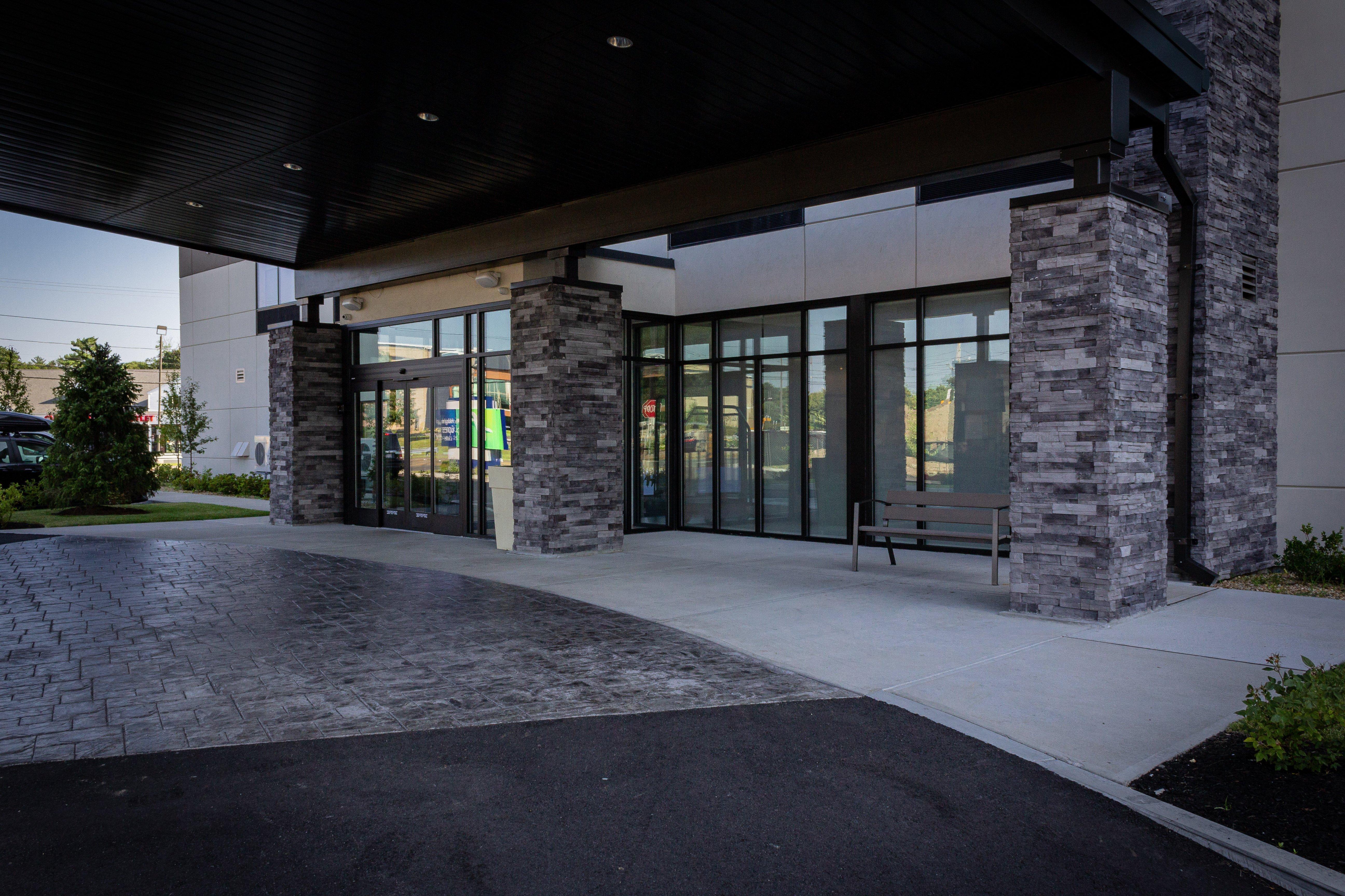 Holiday Inn Express & Suites - Boston South - Randolph By Ihg Buitenkant foto