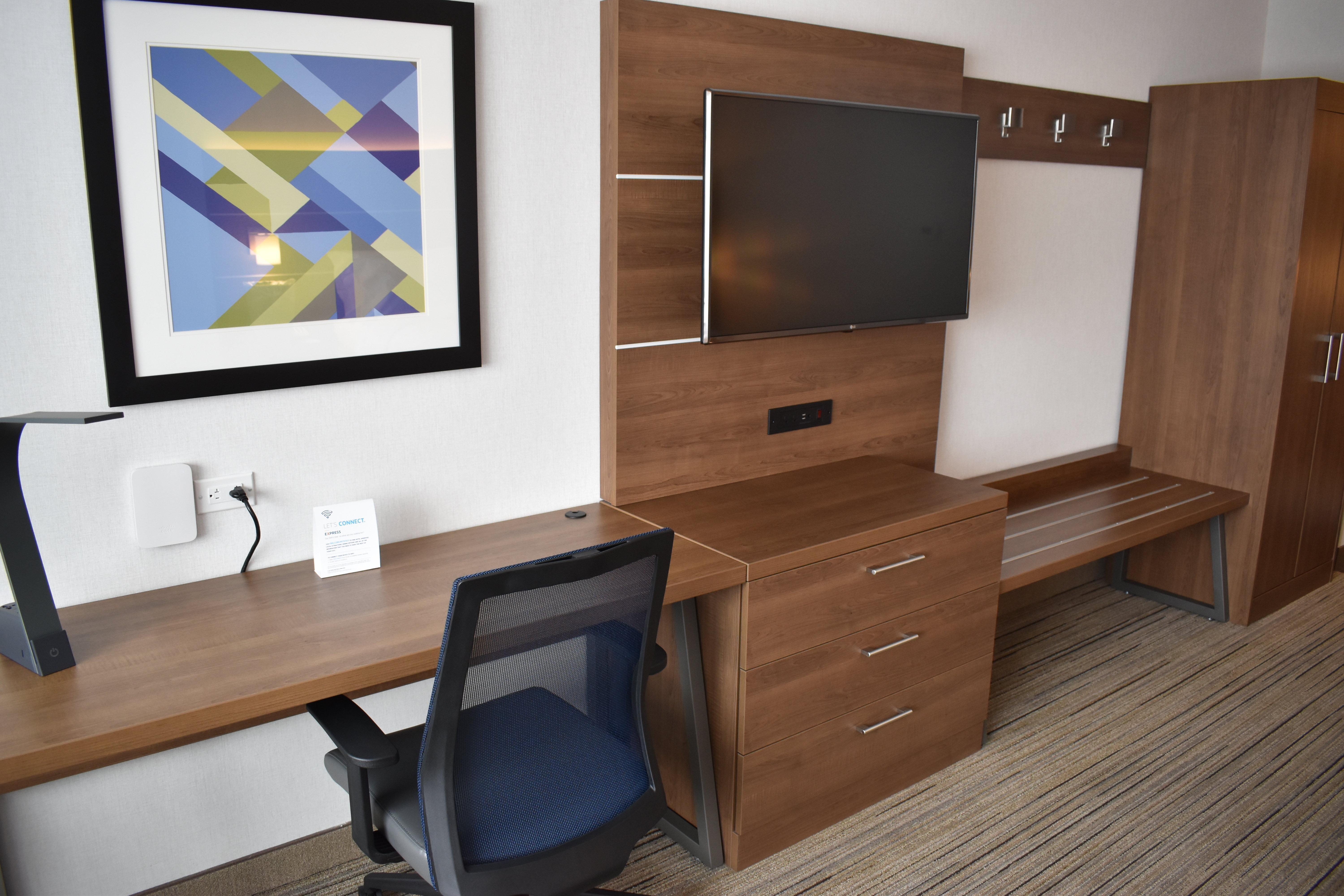 Holiday Inn Express & Suites - Boston South - Randolph By Ihg Buitenkant foto