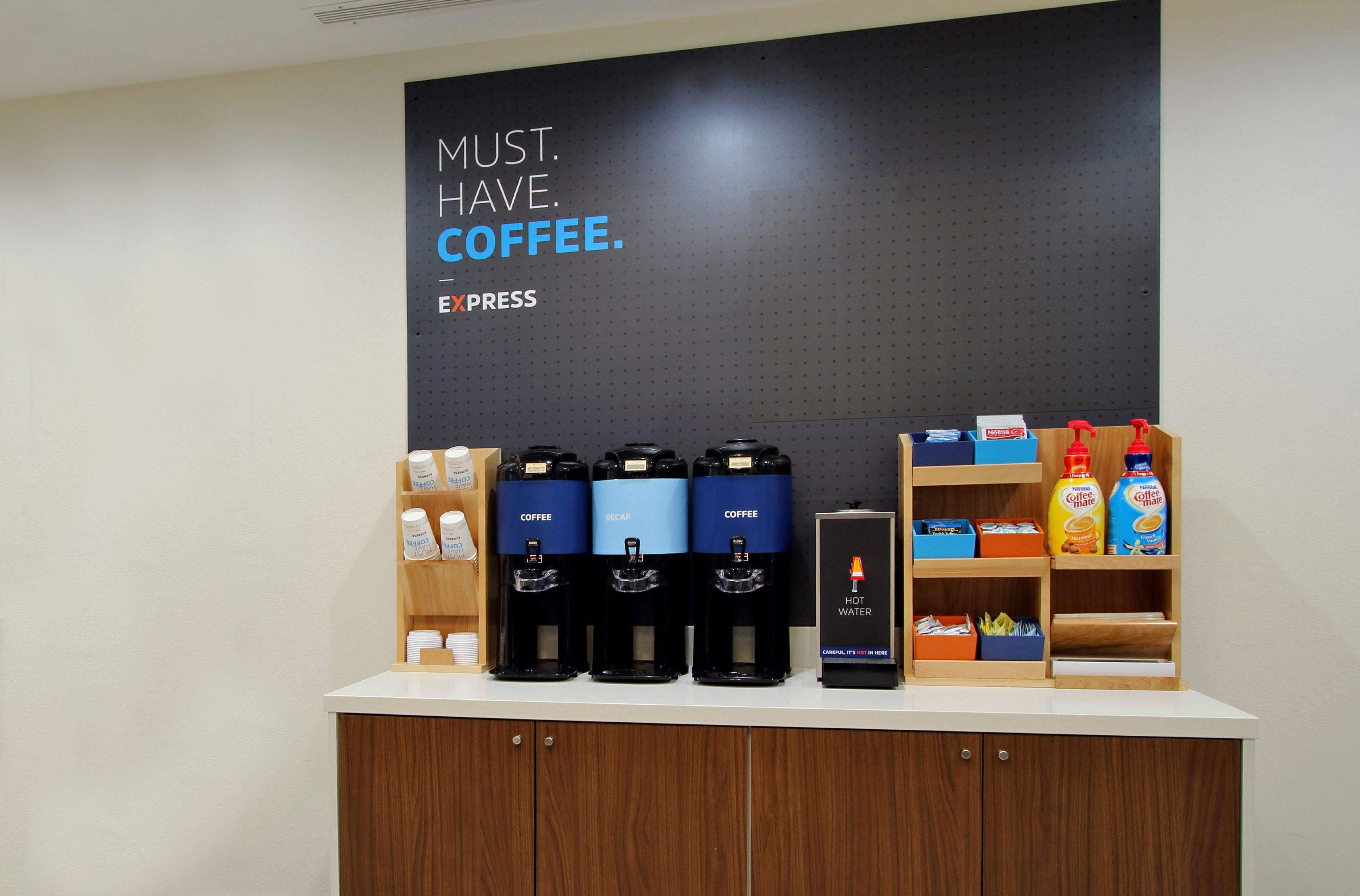 Holiday Inn Express & Suites - Boston South - Randolph By Ihg Buitenkant foto