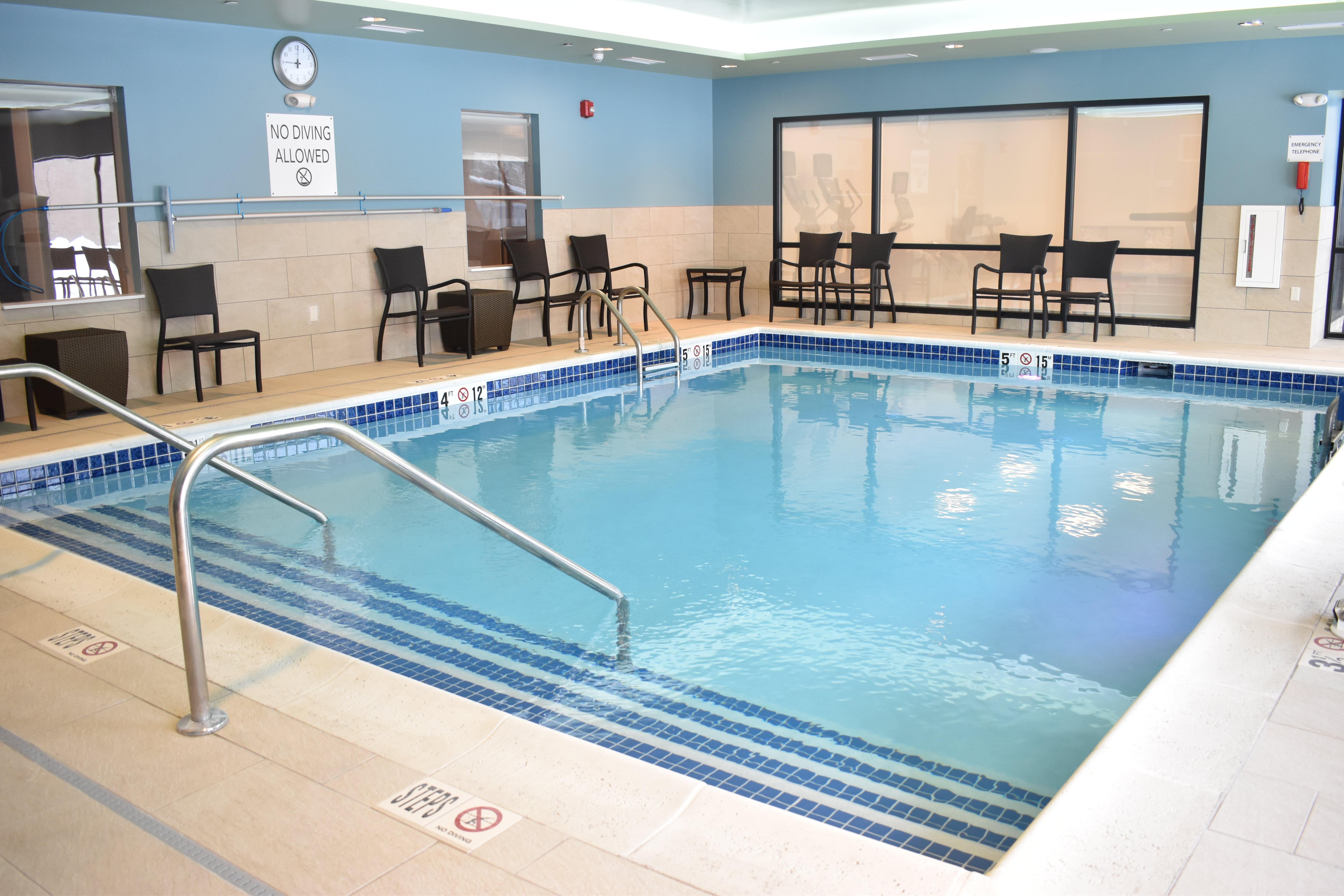Holiday Inn Express & Suites - Boston South - Randolph By Ihg Buitenkant foto