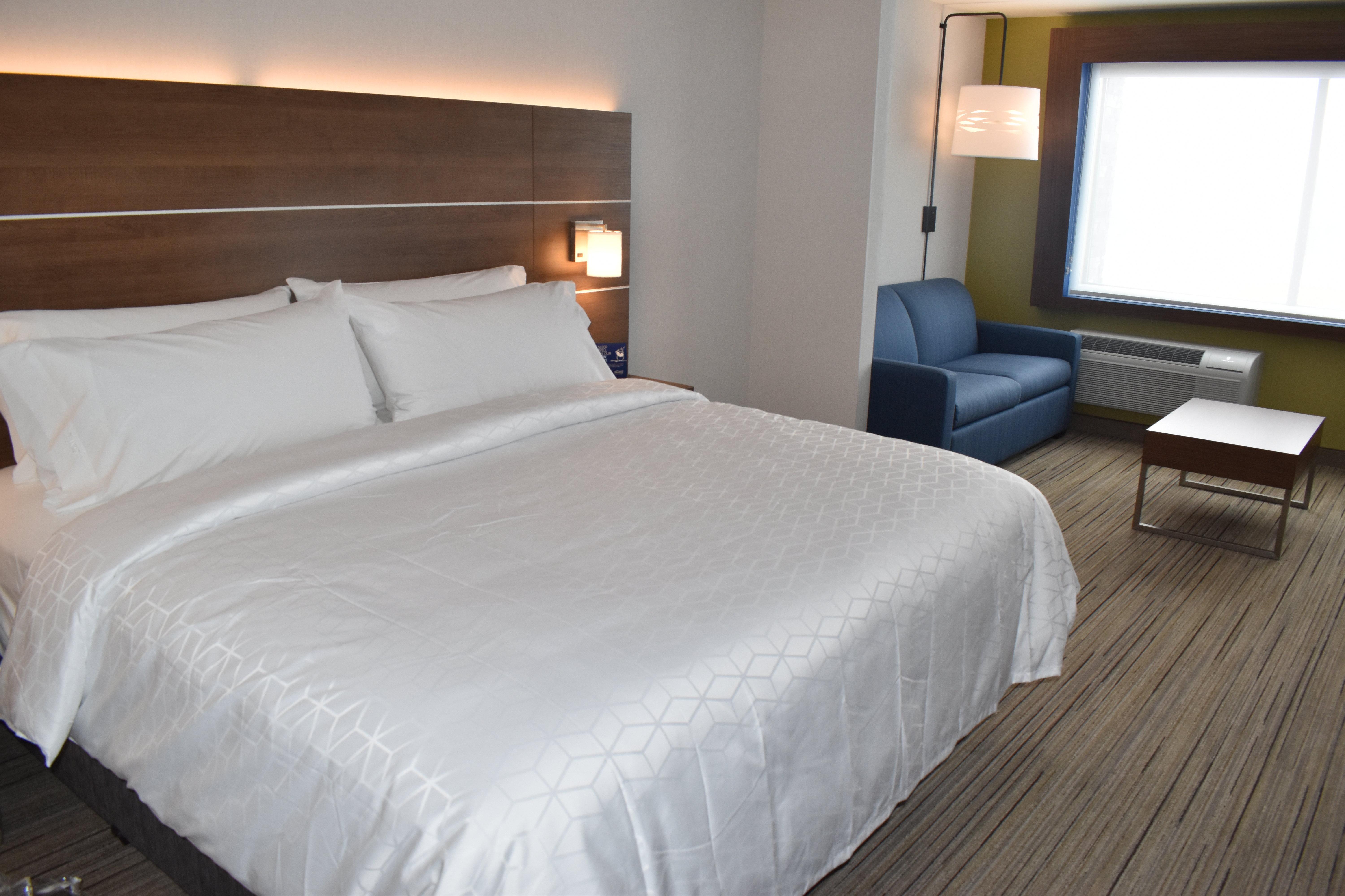 Holiday Inn Express & Suites - Boston South - Randolph, An Ihg Hotel Buitenkant foto