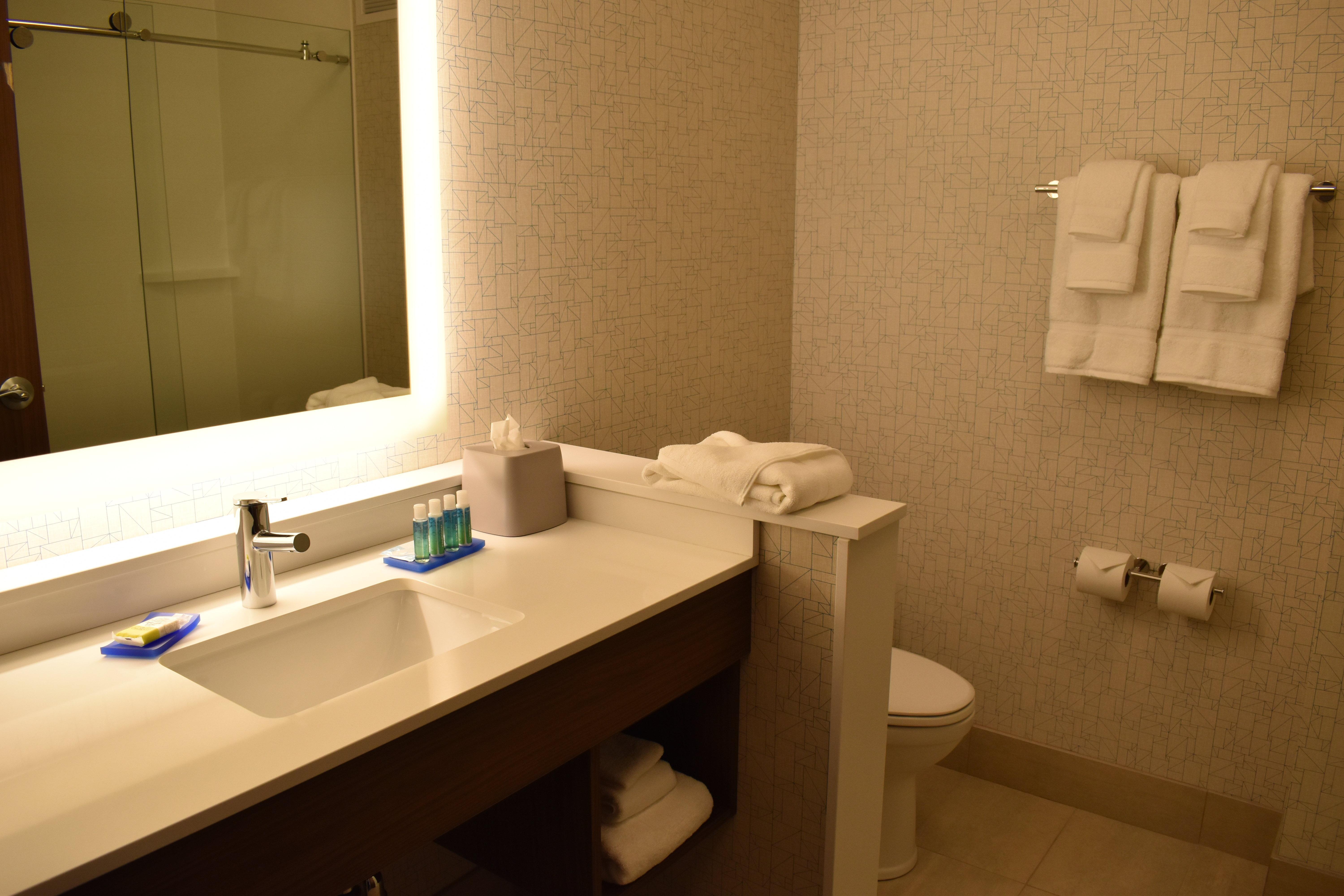 Holiday Inn Express & Suites - Boston South - Randolph By Ihg Buitenkant foto