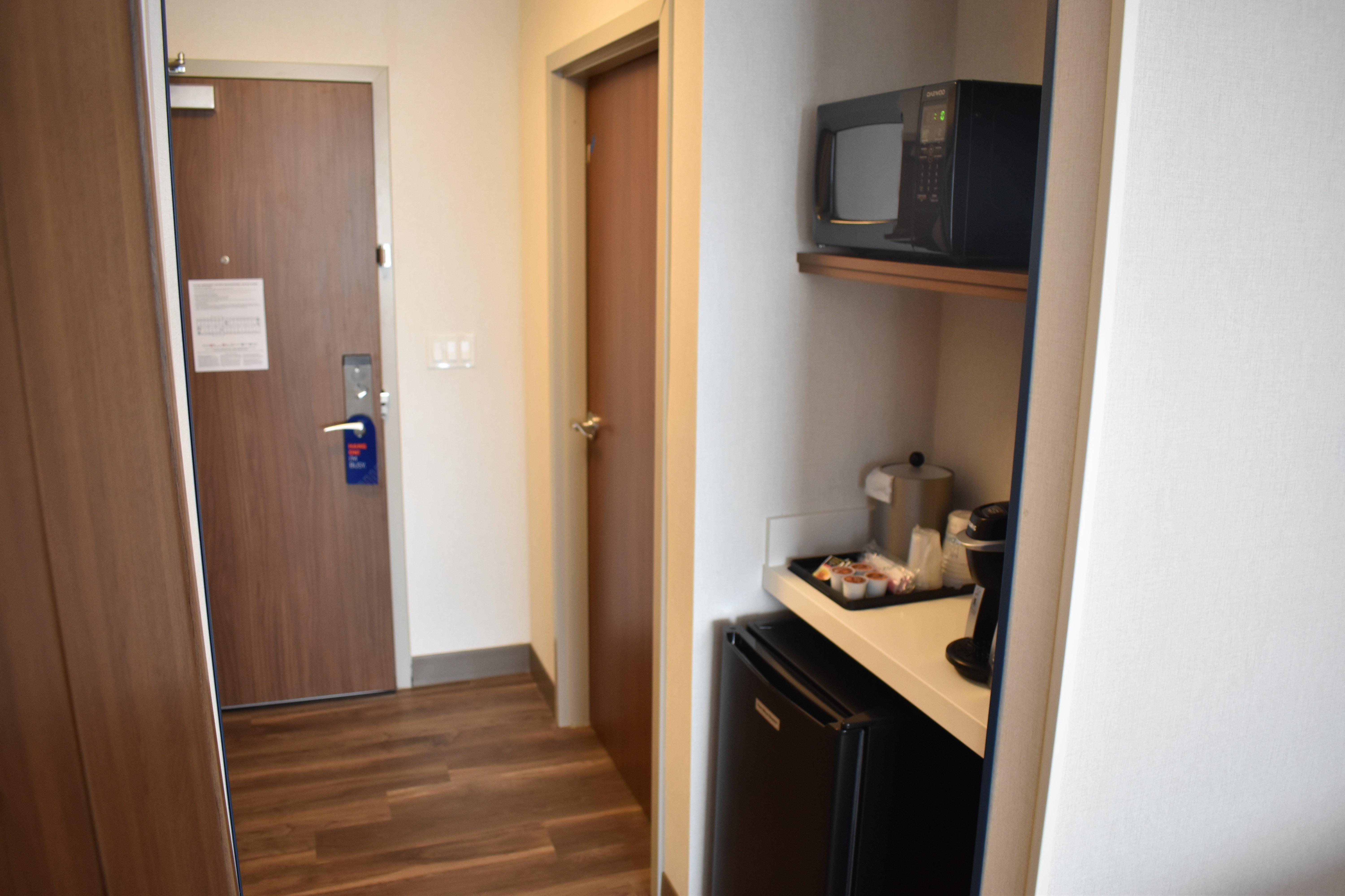 Holiday Inn Express & Suites - Boston South - Randolph By Ihg Buitenkant foto