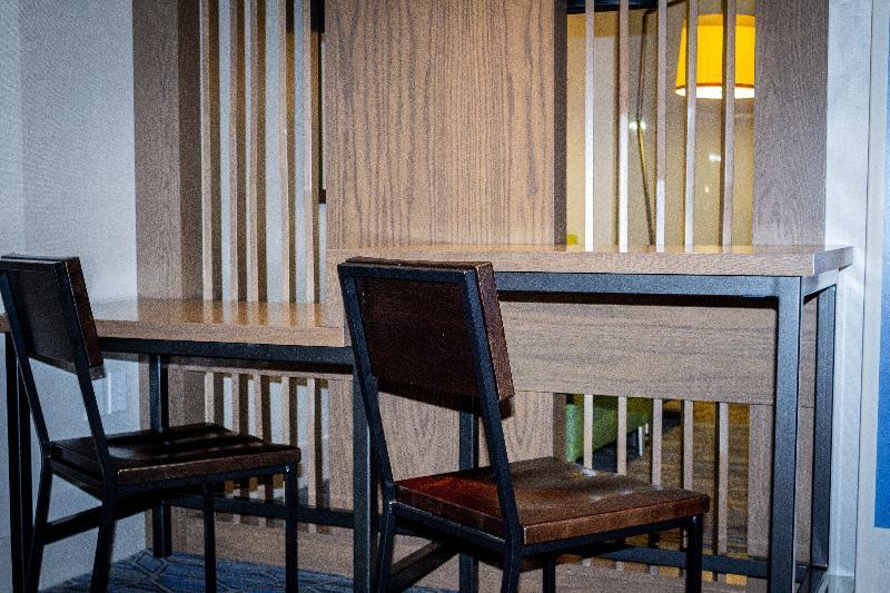 Holiday Inn Express & Suites - Boston South - Randolph By Ihg Buitenkant foto