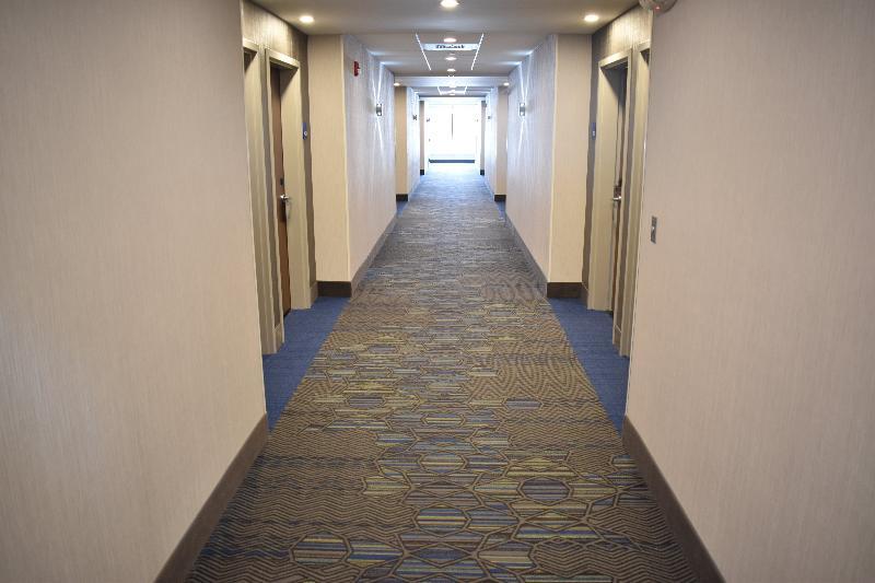Holiday Inn Express & Suites - Boston South - Randolph By Ihg Buitenkant foto
